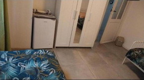Chambre 2lit célibataire schaarbeek sous-sol
